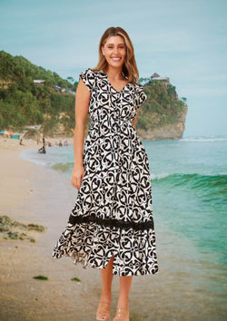 Carrie Short Sleeve Boho Maxi Dress in Black and White