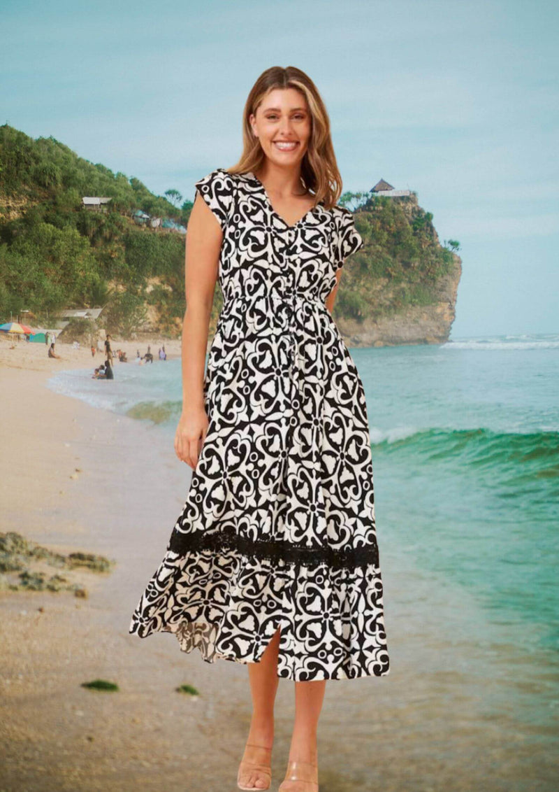 Carrie Short Sleeve Boho Maxi Dress in Black and White