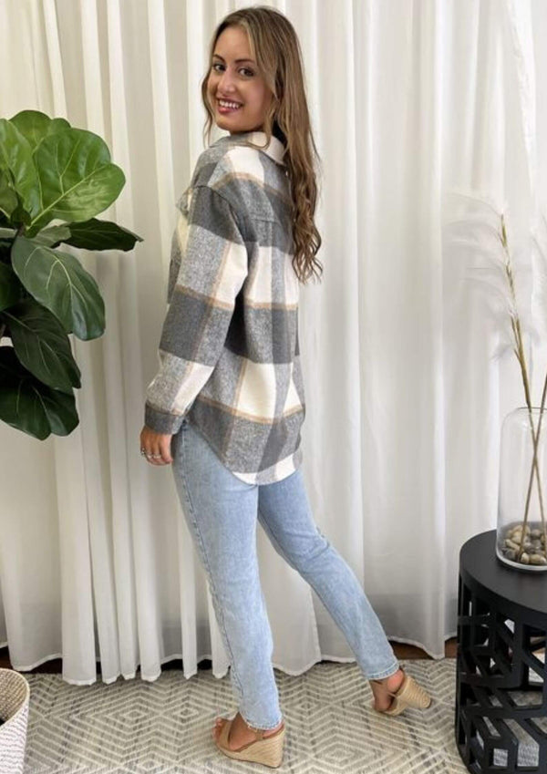Cosy Plaid Shacket Shirt Jacket in Mid Grey and White