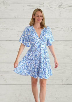 Isla Short Sleeve Button Front Dress in Blue Palms
