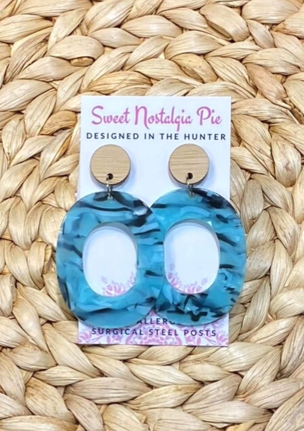 Sweet Nostalgia Pie Drop Earrings in Large Blue Loops